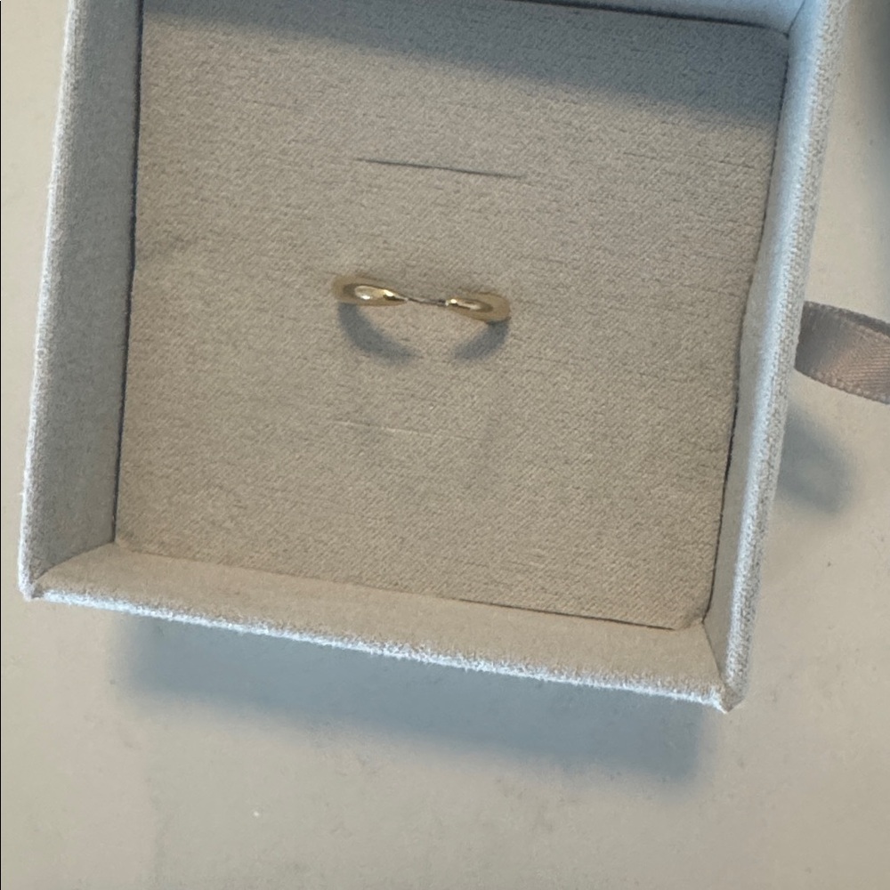 Baby gold 14k claw ring - Picture 4 of 5